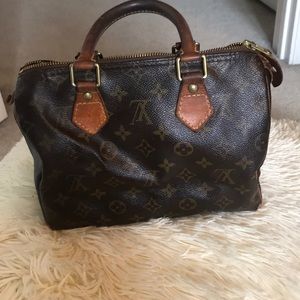 Genuine Louis Vuitton Speedy $25 Worn
